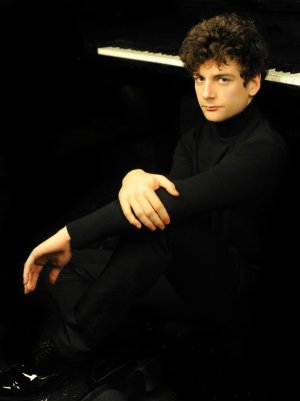 Cyprus : Piano Recital with Alexander Ullman